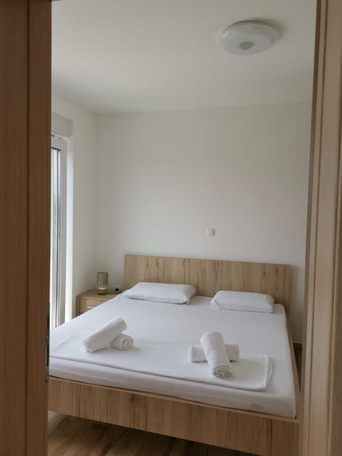 Ristovic Apartment Primosten Bagian luar foto