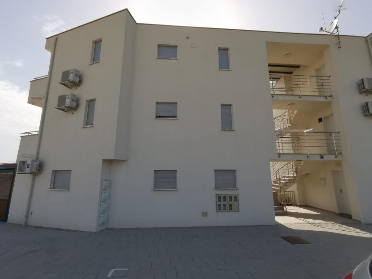Ristovic Apartment Primosten Bagian luar foto
