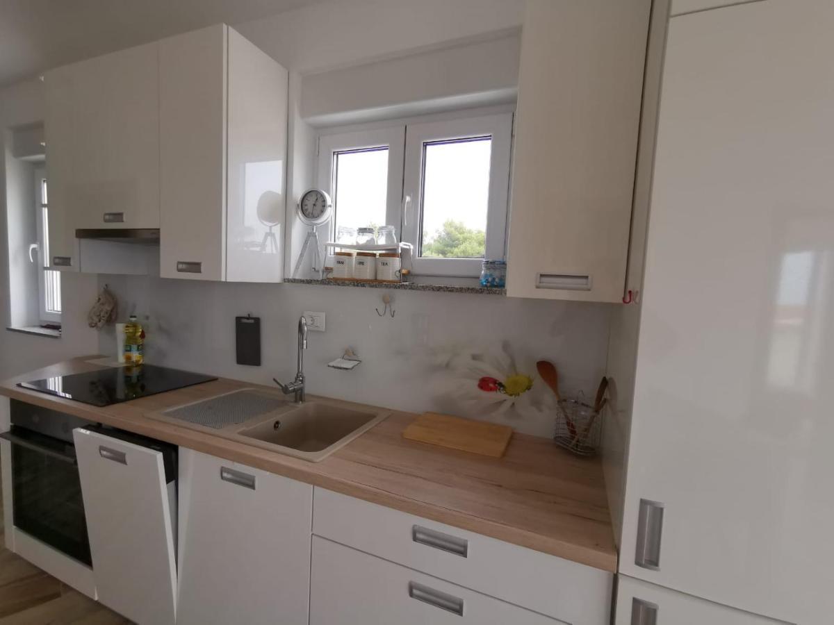 Ristovic Apartment Primosten Bagian luar foto