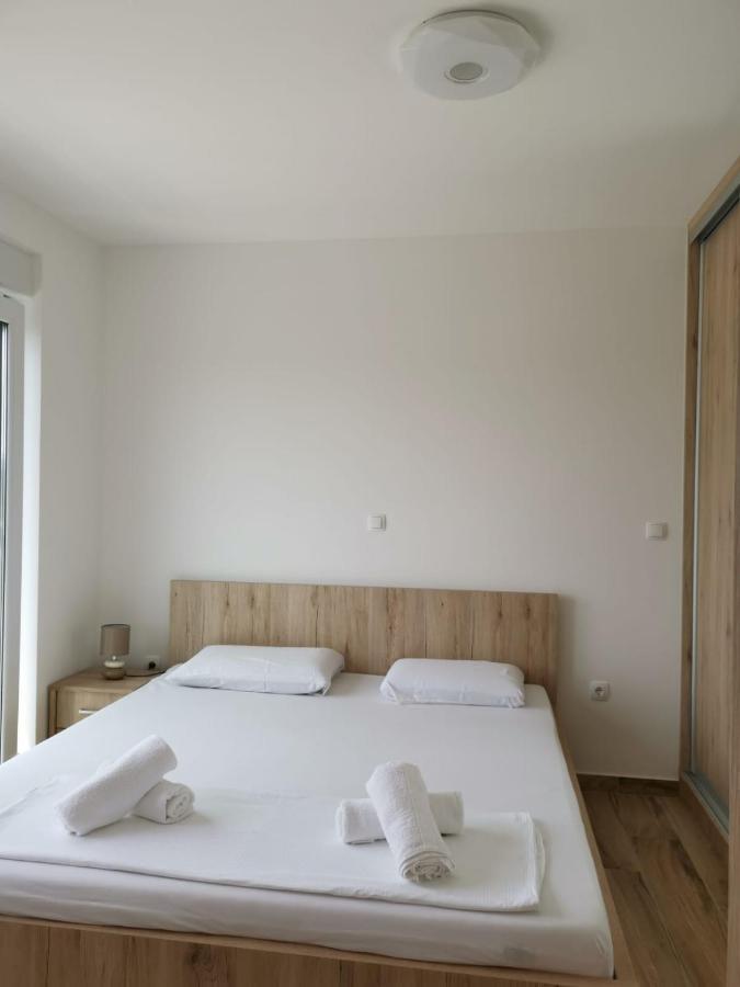 Ristovic Apartment Primosten Bagian luar foto