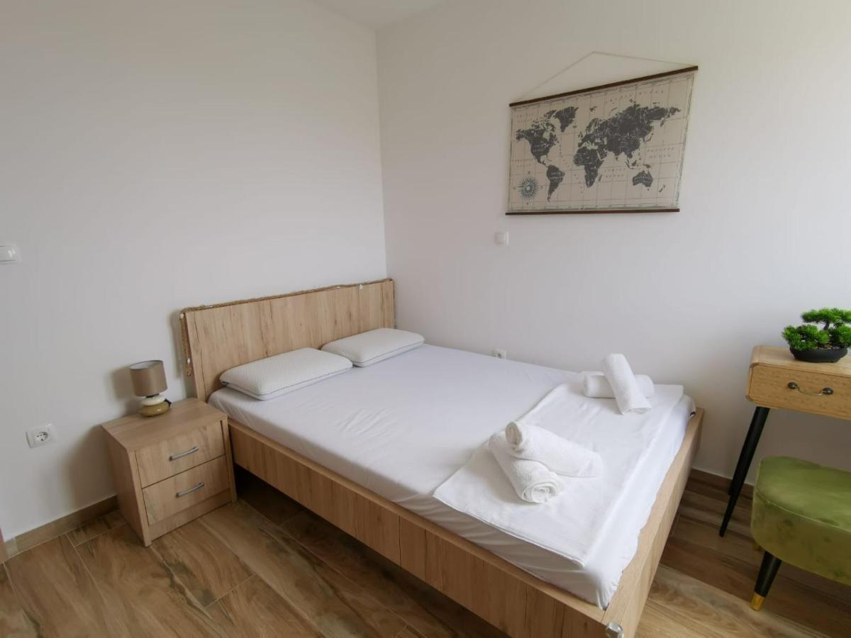 Ristovic Apartment Primosten Bagian luar foto